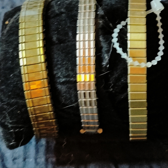 3 Watch bundle stretch bands 1 timex - Picture 8 of 9